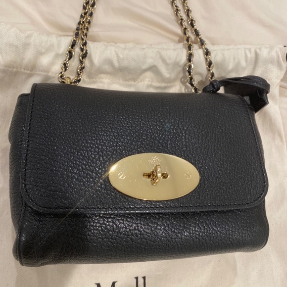 Mulberry Lily Small - Picture 2 of 9